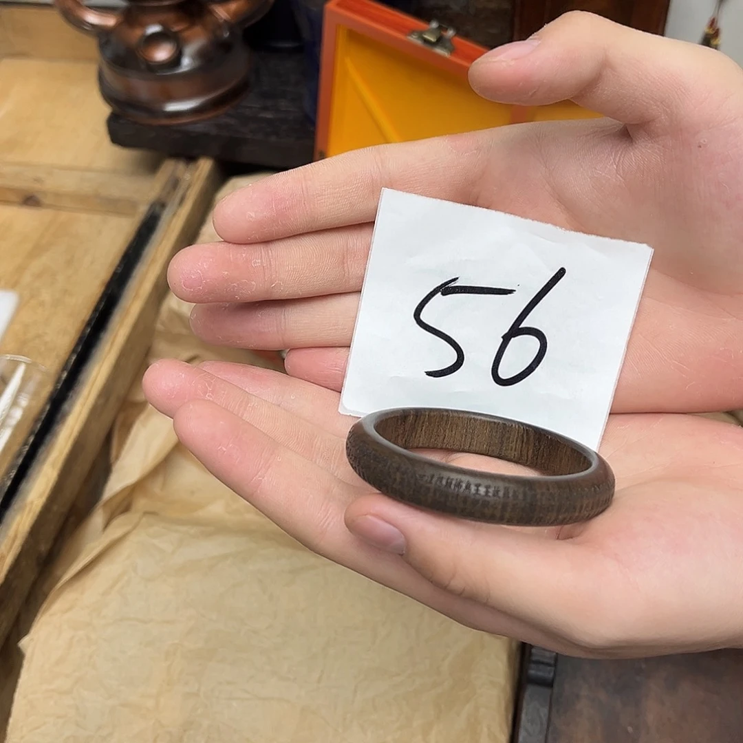 大叶紫檀（黑酸枝木类）