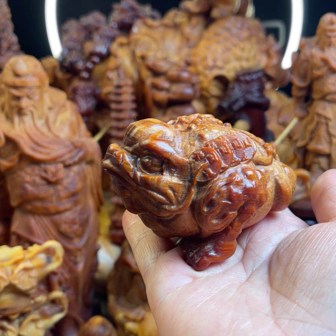 松木（琥珀木）其他瑕金蟾