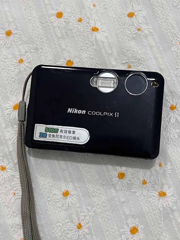 9新 Nikon/尼康 尼康s1复古ccd人像好看（no退no换）