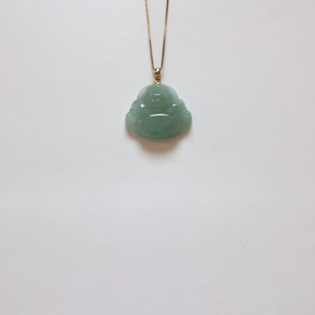 翡翠18K金镶嵌颈饰佛