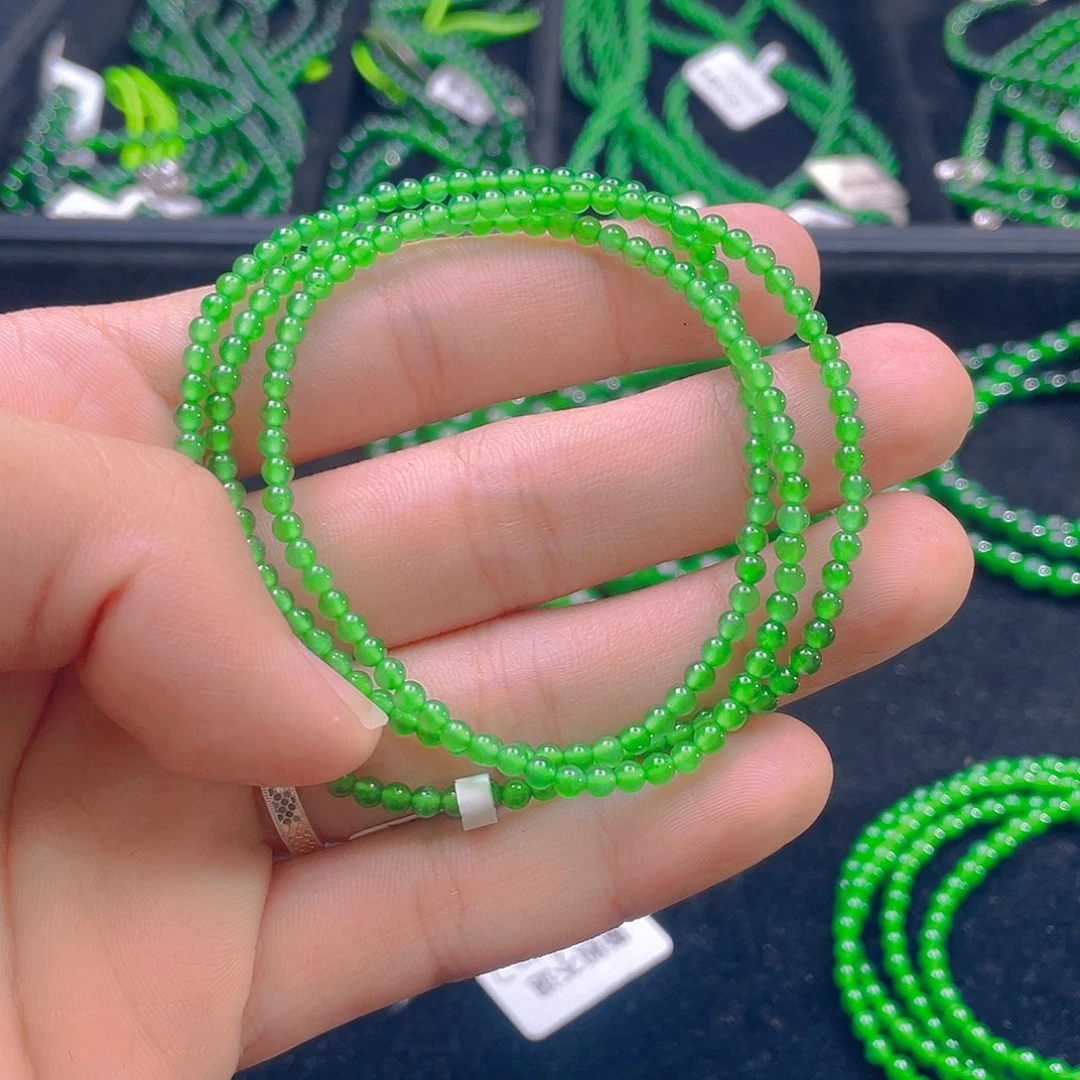 翡翠未镶嵌颈饰