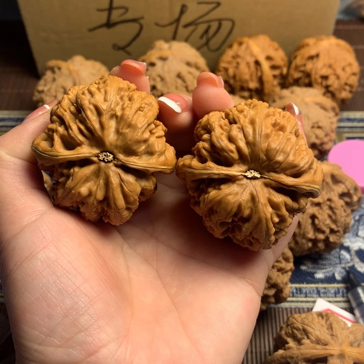 吊坠文玩核桃一*粗筋