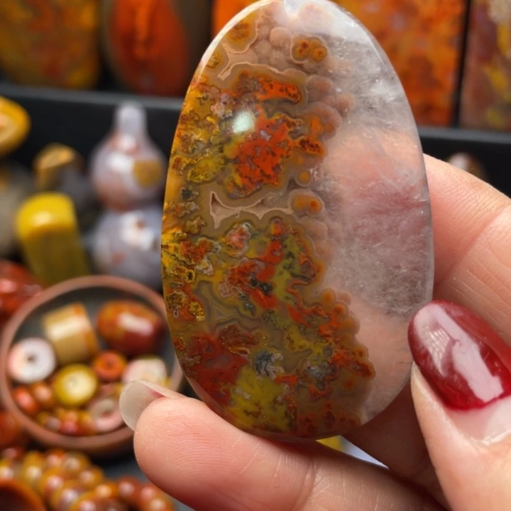 玛瑙/玉髓颈饰未镶嵌