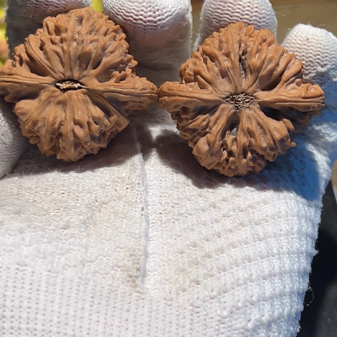 文玩核桃吊坠南疆石