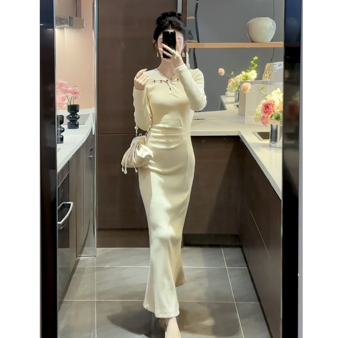 【周粥】【温宜】秋冬收腰打底针织连衣裙女时尚休闲气质JJX4LYQ4151