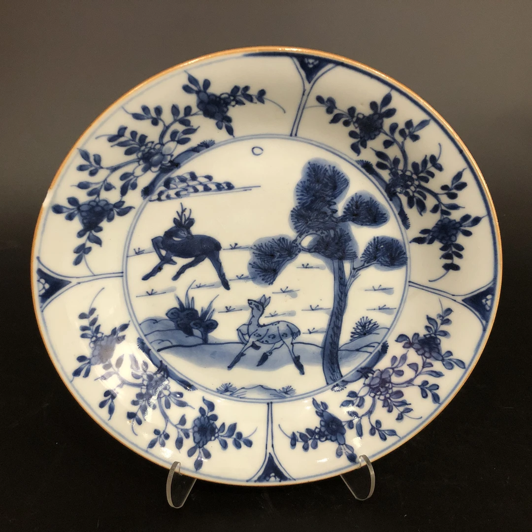 A02721康熙青花双鹿花卉纹赏盘 直径：21.2cm