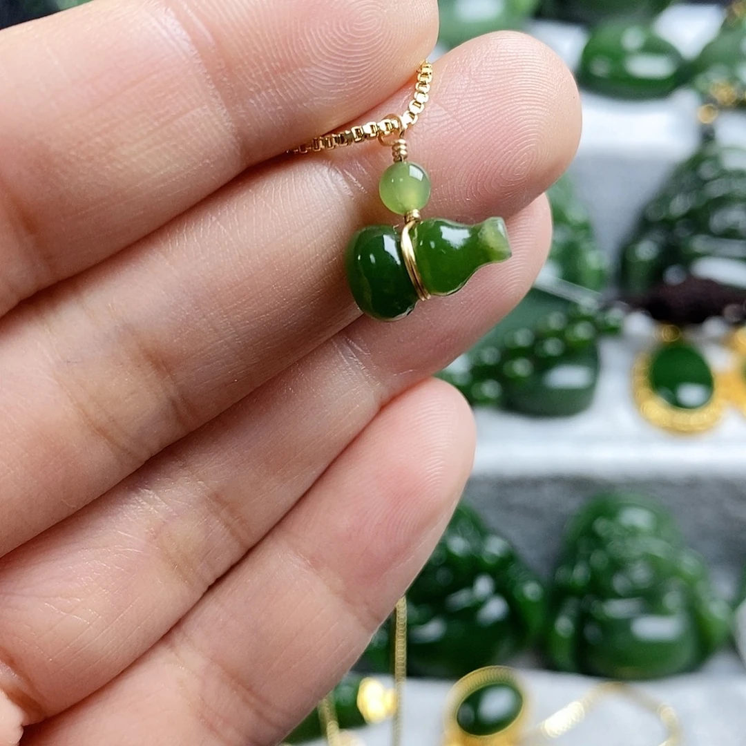 和田玉（碧玉）未镶嵌颈饰