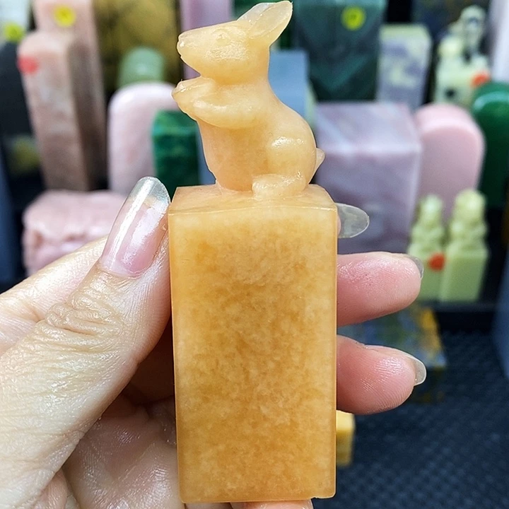 青田石印石新疆石头