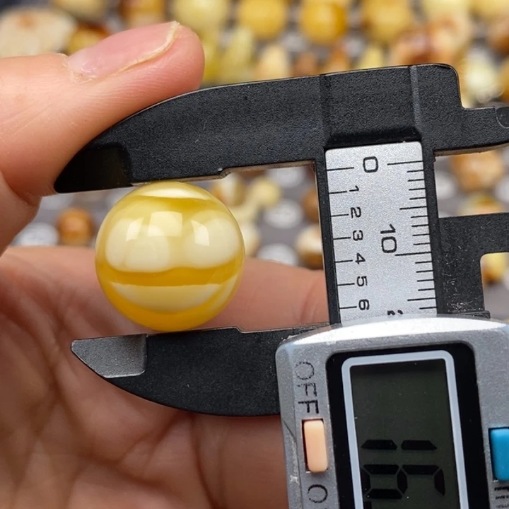 未镶嵌琥珀戒指圆珠