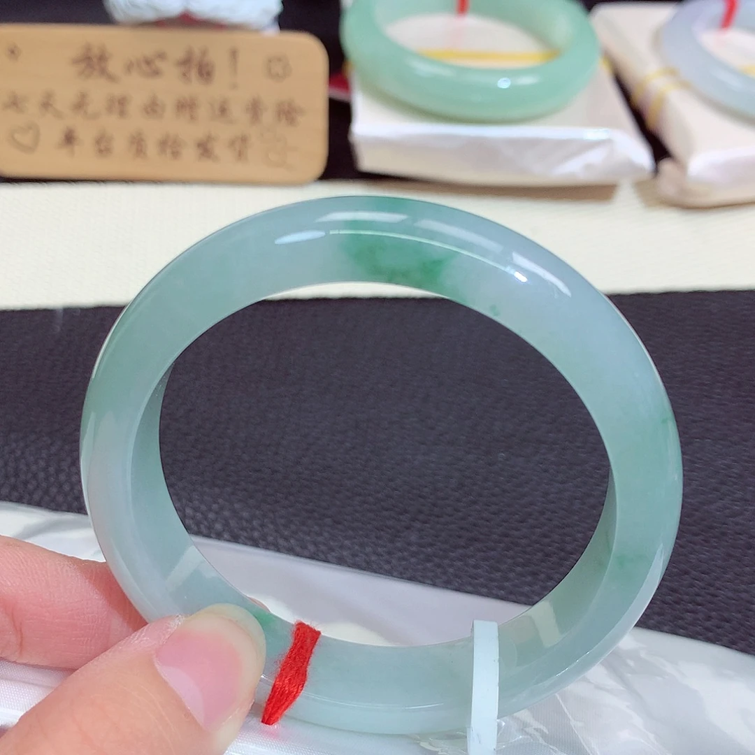 未镶嵌手镯翡翠581