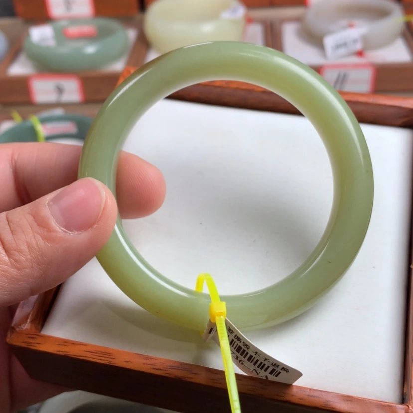 【闪购商品】和田玉手镯未镶嵌56.2