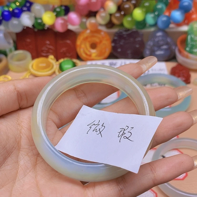 【闪购商品】玛瑙/玉髓颈饰未镶嵌T***?