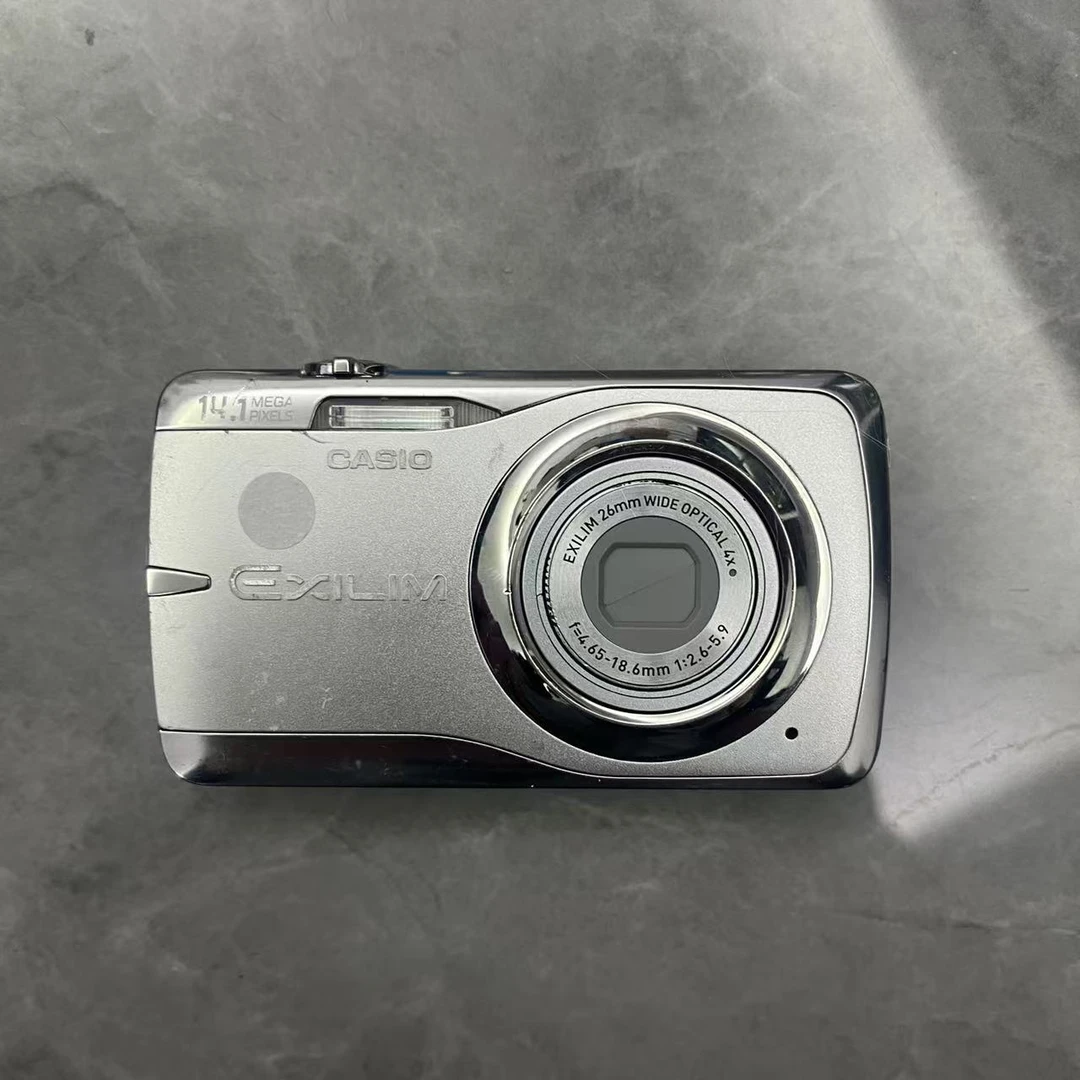 9新 Casio/卡西欧 卡西欧z550 1410万像素 4倍变焦 配件齐全