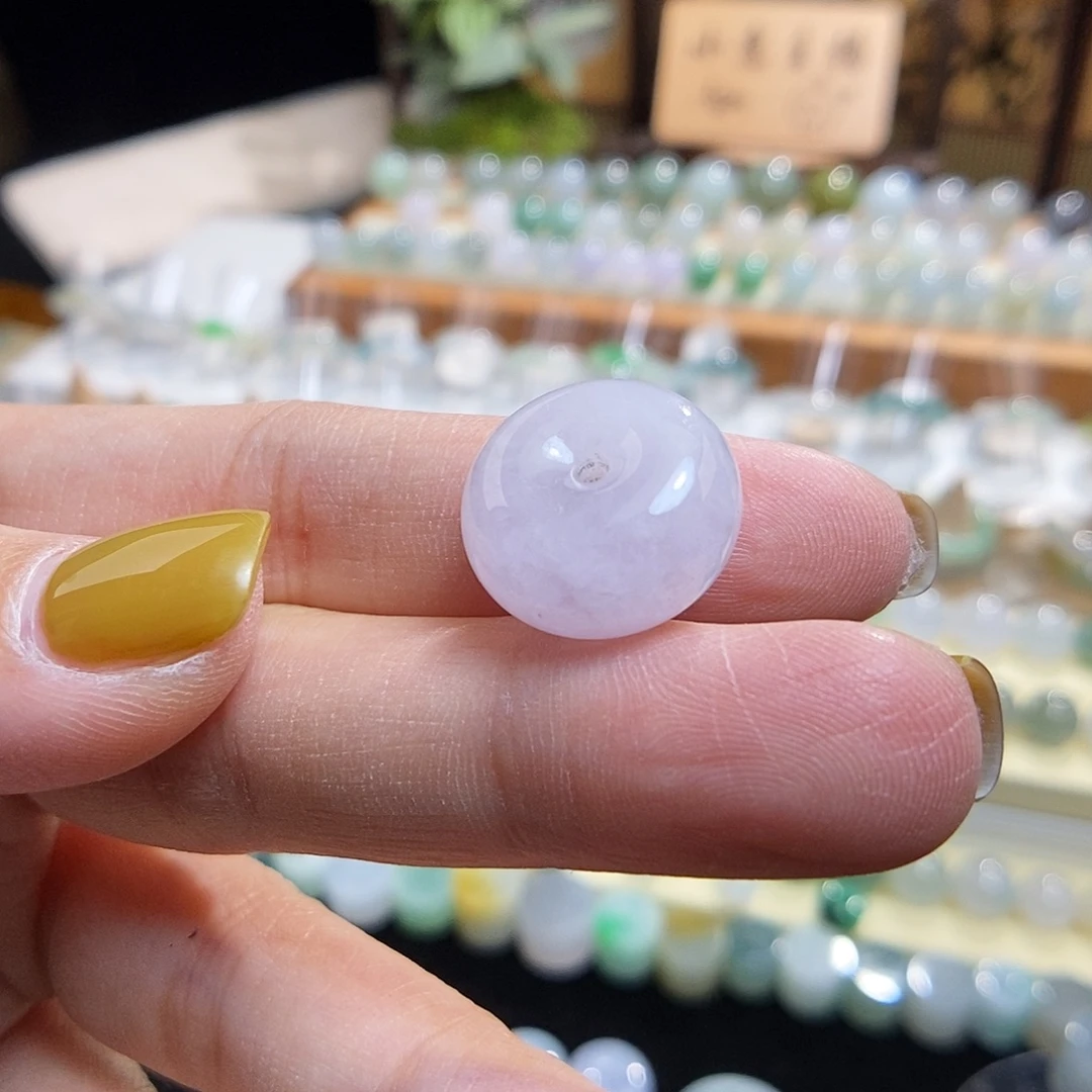翡翠未镶嵌颈饰粉紫