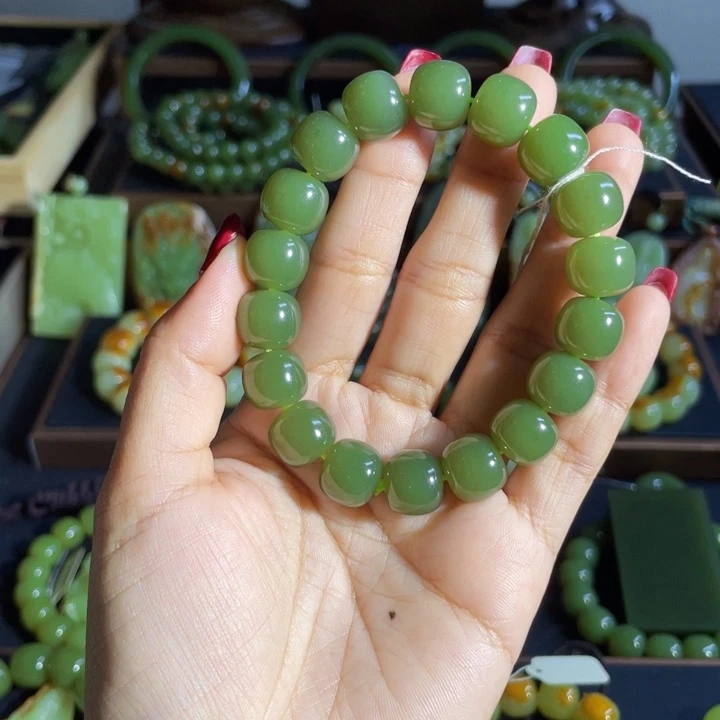 启***航未镶嵌手链和田玉