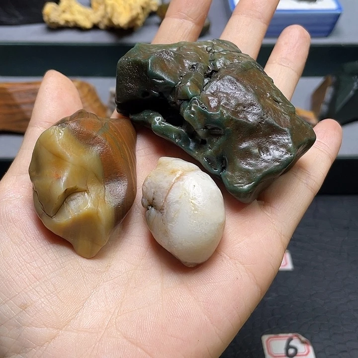 浪***主有机玻璃阿拉善戈壁石