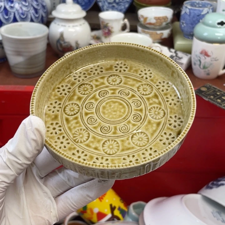 他家瓷器真美…开播了