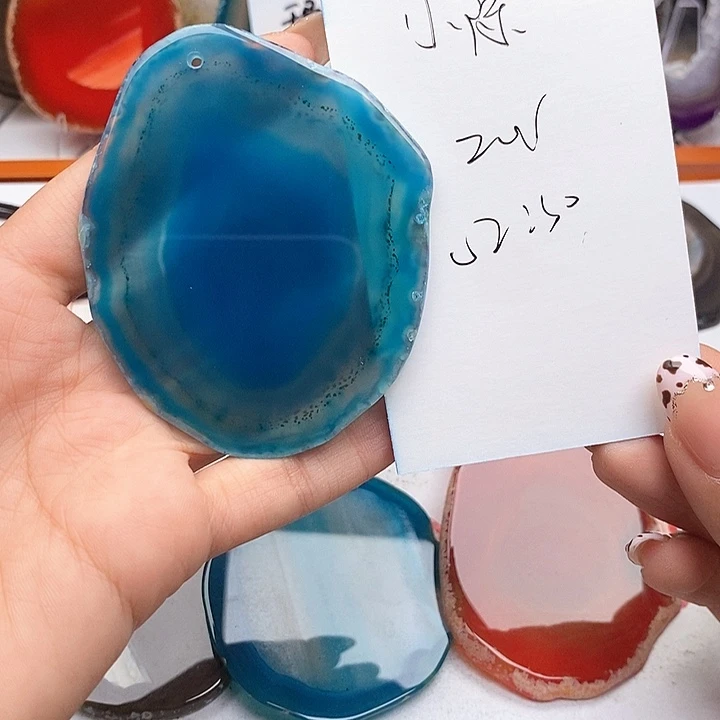 小***多玛瑙/玉髓未镶嵌颈饰