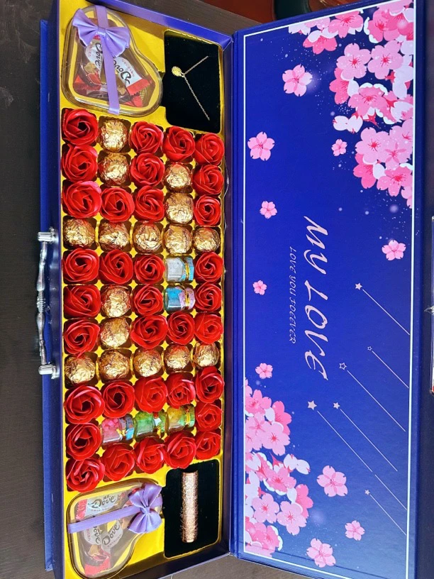 情人节礼盒送女友送情人