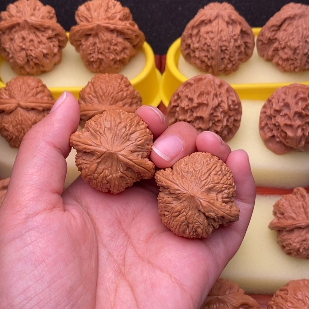 文玩核桃把件?***虹精品泥鳅背37