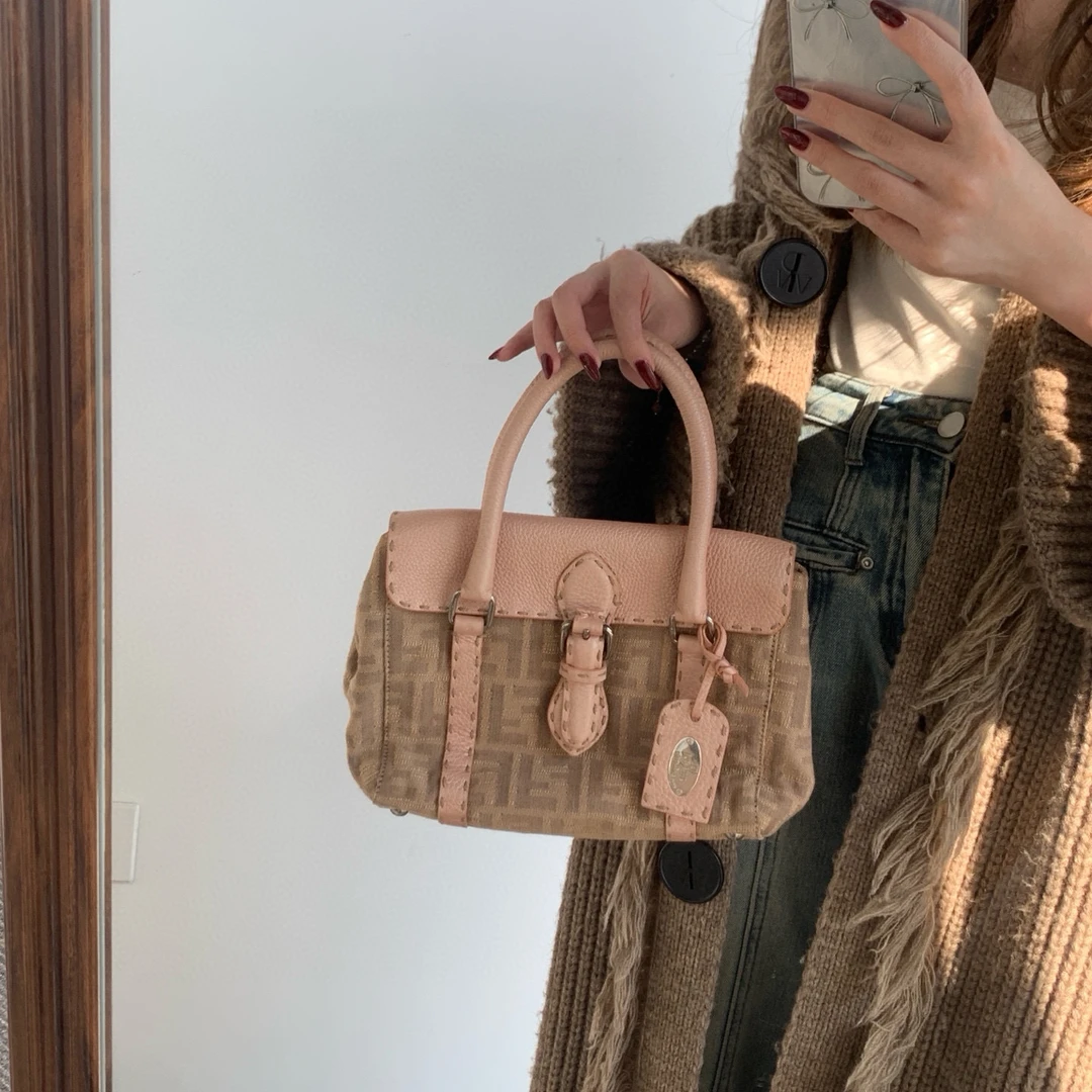 95新 FENDI/芬迪 fendi 老花拼粉手提包