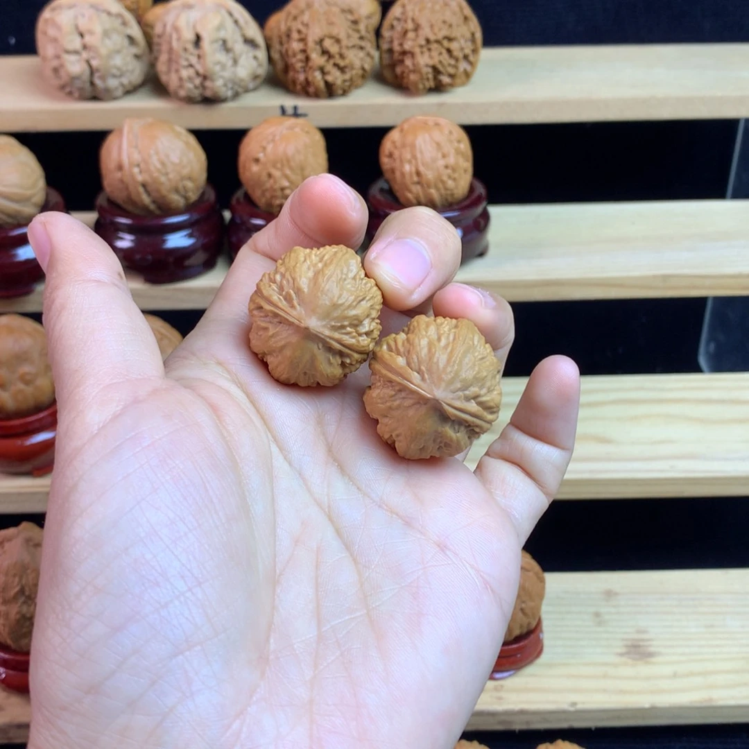 吊坠文玩核桃卧龙石