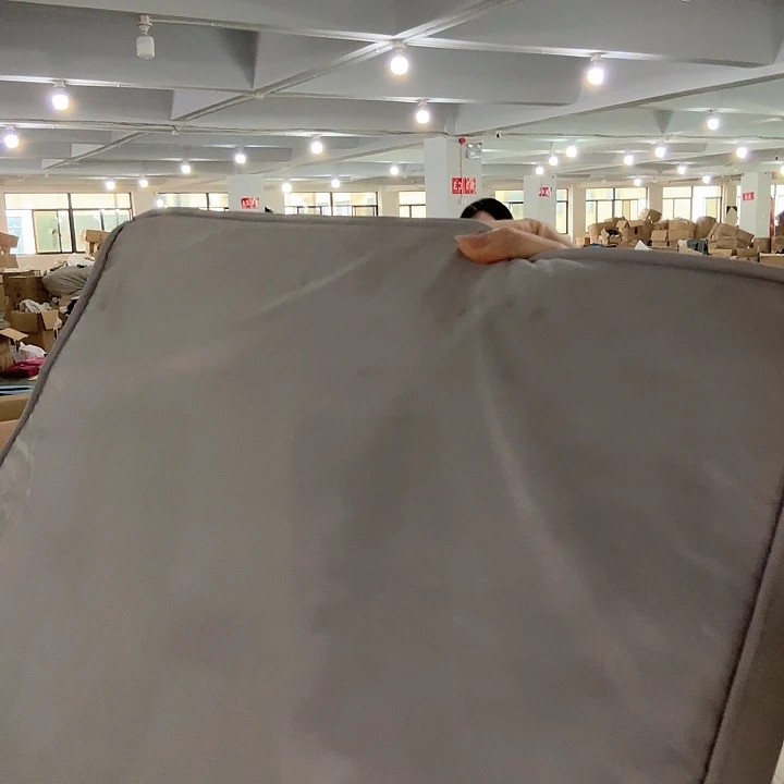 瑕疵污渍浅灰色牛津布正方形沙发垫约50*