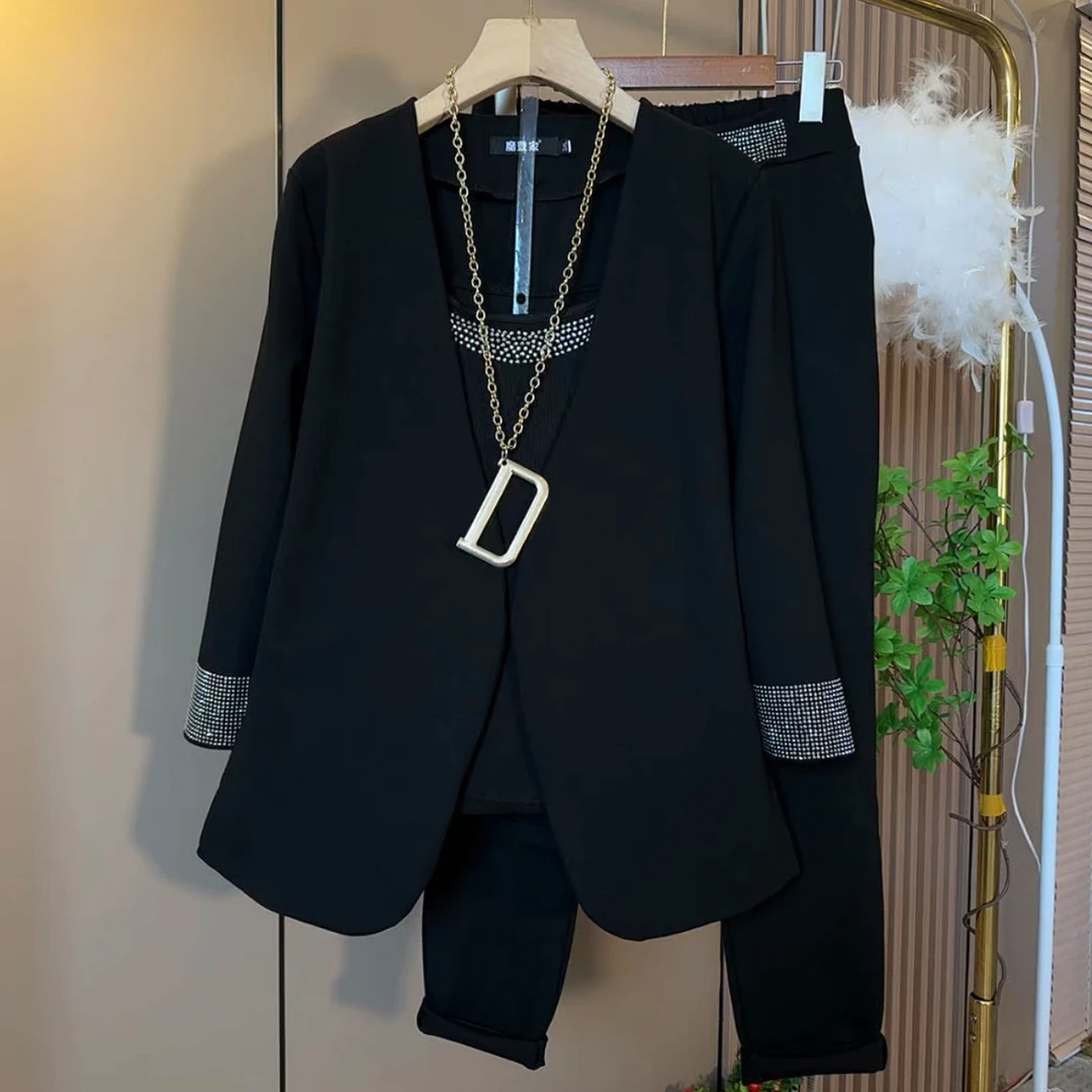 2025秋季新款大码胖MM女装烫钻西服外套吊带休闲裤显瘦韩版三件套
