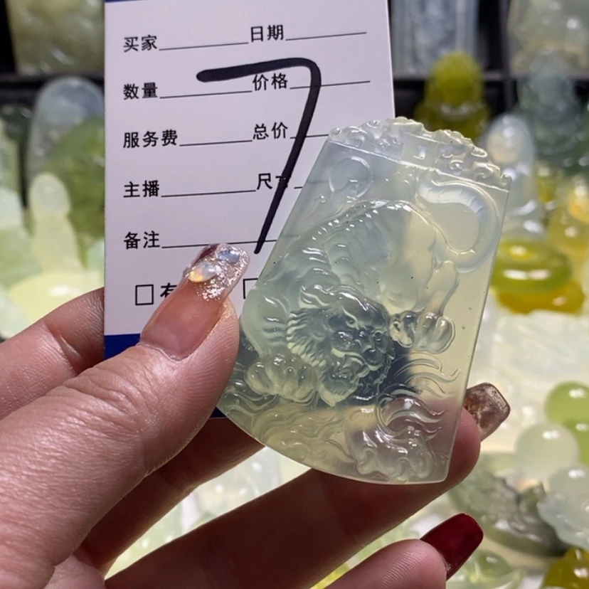 【闪购商品】蛇纹石玉颈饰合金造*人