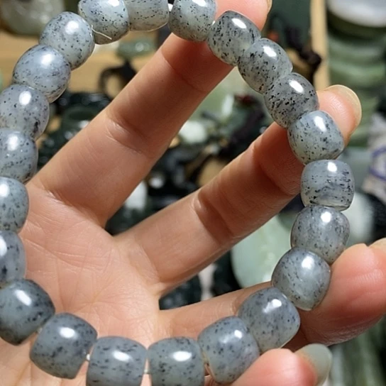 未镶嵌和田玉（糖玉）珠宝半成品