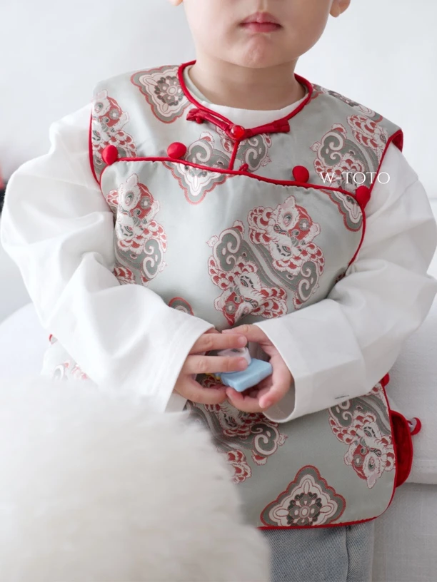 2025新中式事事如意•醒狮套头马甲国风儿童