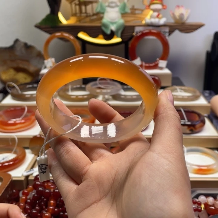 玛瑙/玉髓未镶嵌手镯