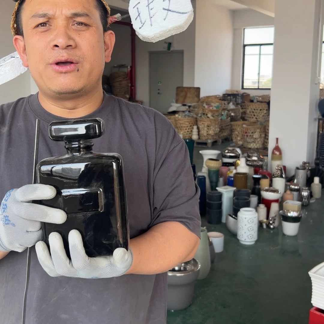 摆件136 号高中低温陶瓷工艺瓶（部分微瑕）