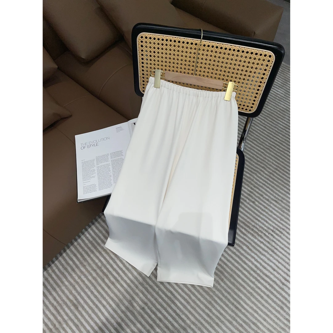 “米格兰舞曲”显腿长修饰腿型直筒阔腿裤D5L211