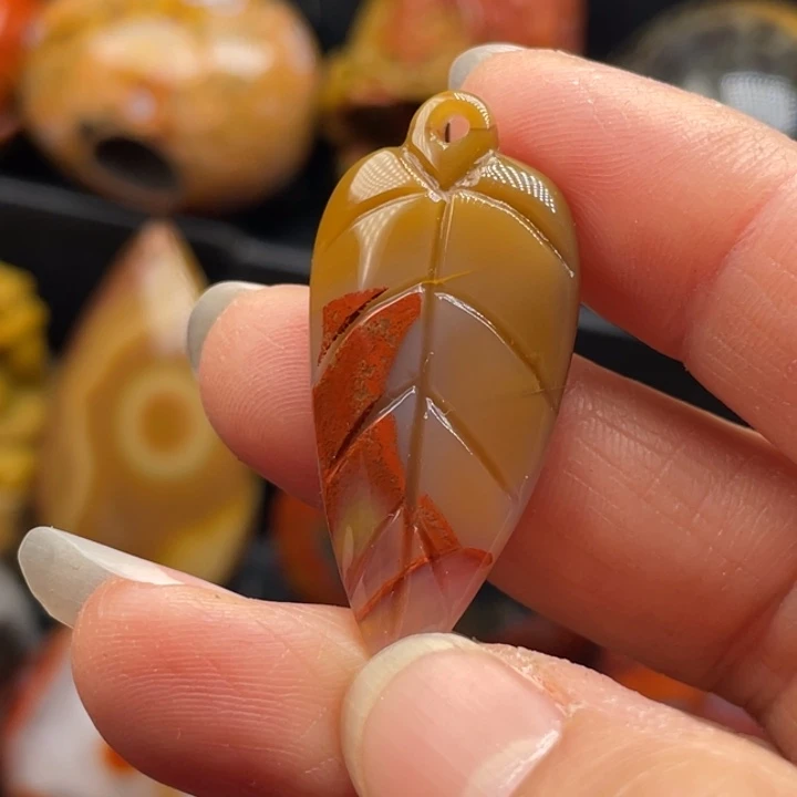 玛瑙/玉髓未镶嵌颈饰