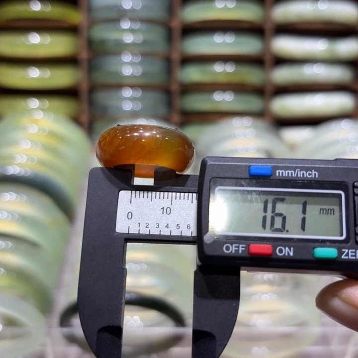 未镶嵌岫玉手镯天然