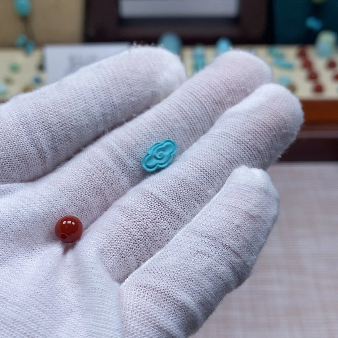 南红玛瑙配饰合金小***美