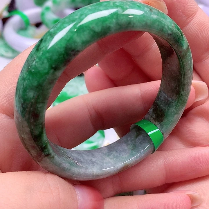 翡翠未镶嵌手镯翡翠手镯