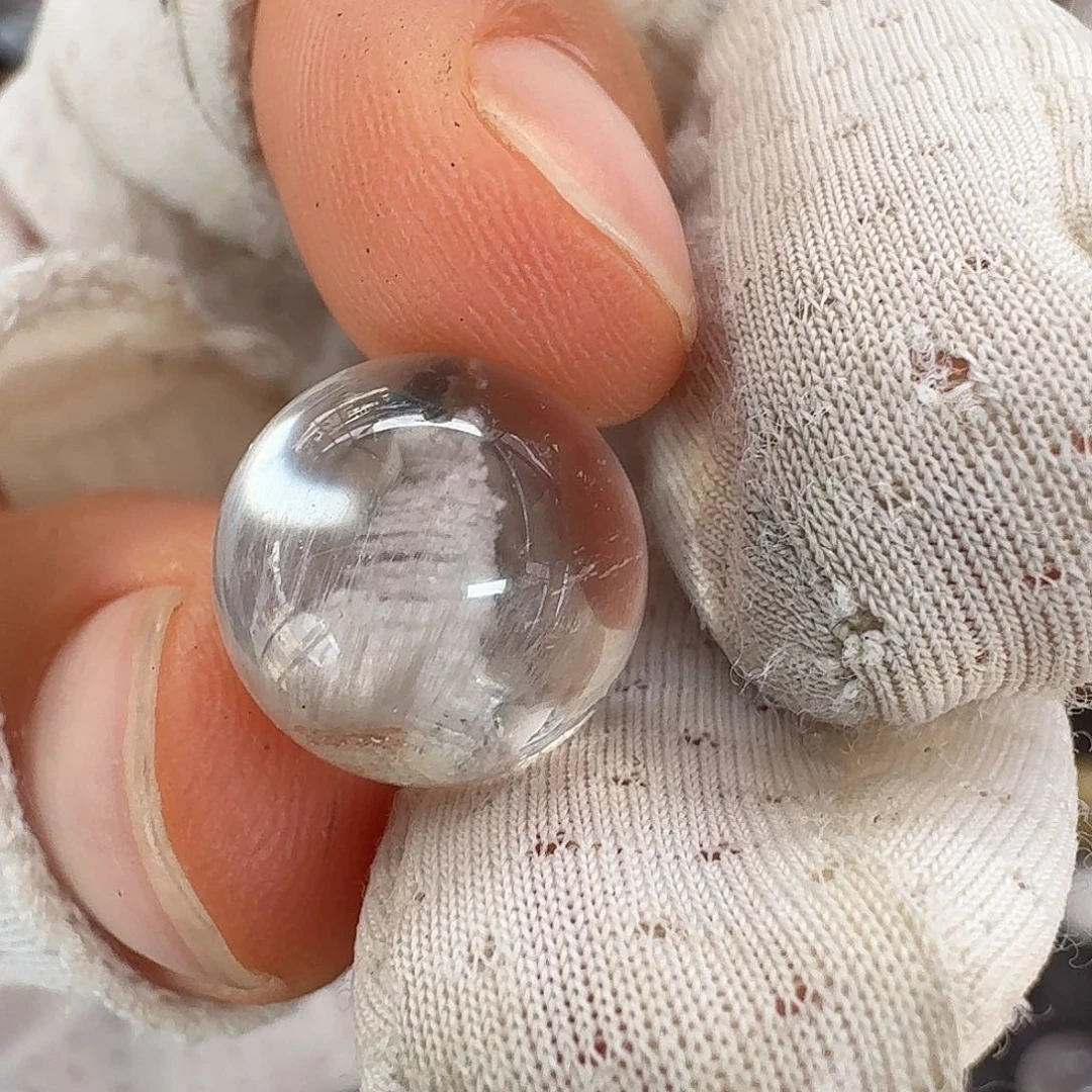 未镶嵌颈饰水晶大****子定制