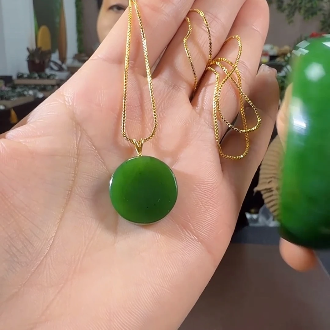 和田玉（碧玉）未镶嵌颈饰