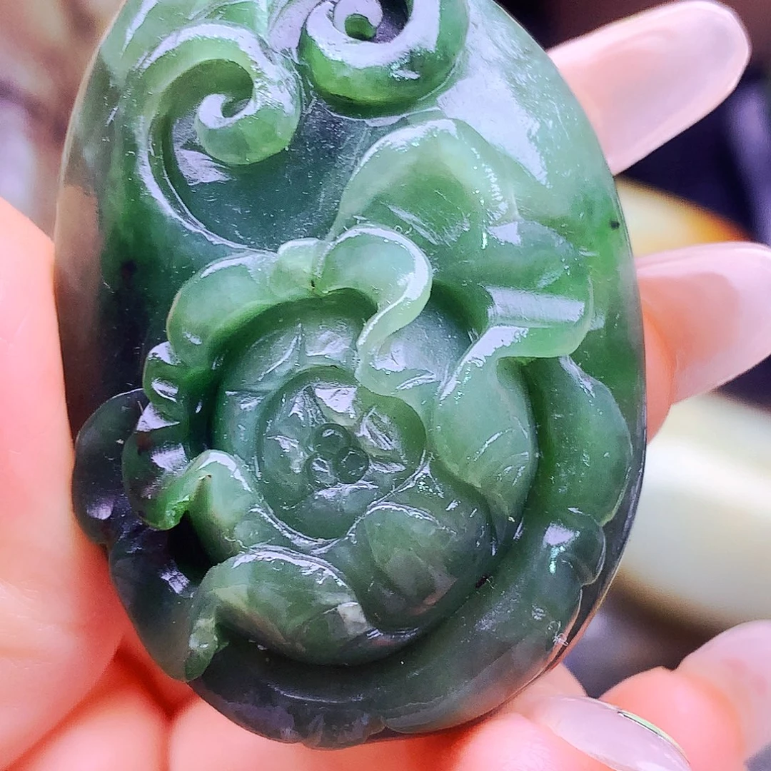 未镶嵌和田玉（糖玉）把件