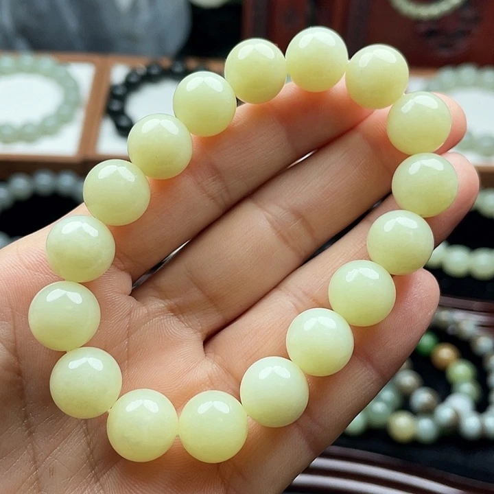 和田玉未镶嵌手串