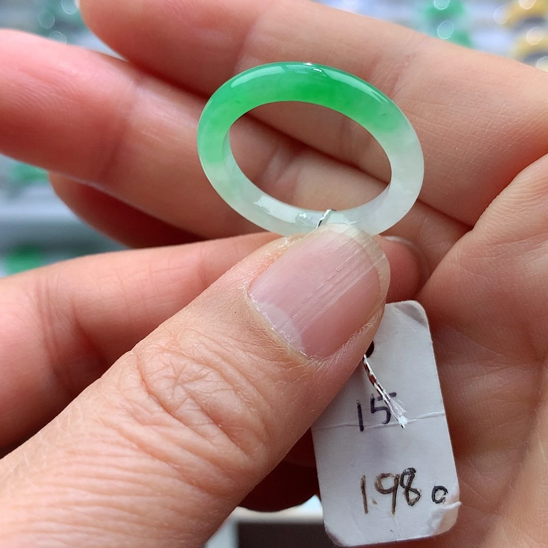 翡翠戒指未镶嵌M****x15号
