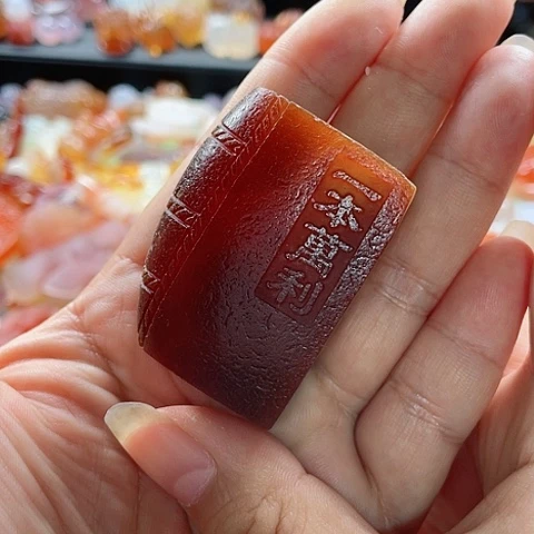 玛瑙/玉髓颈饰未镶嵌南****首