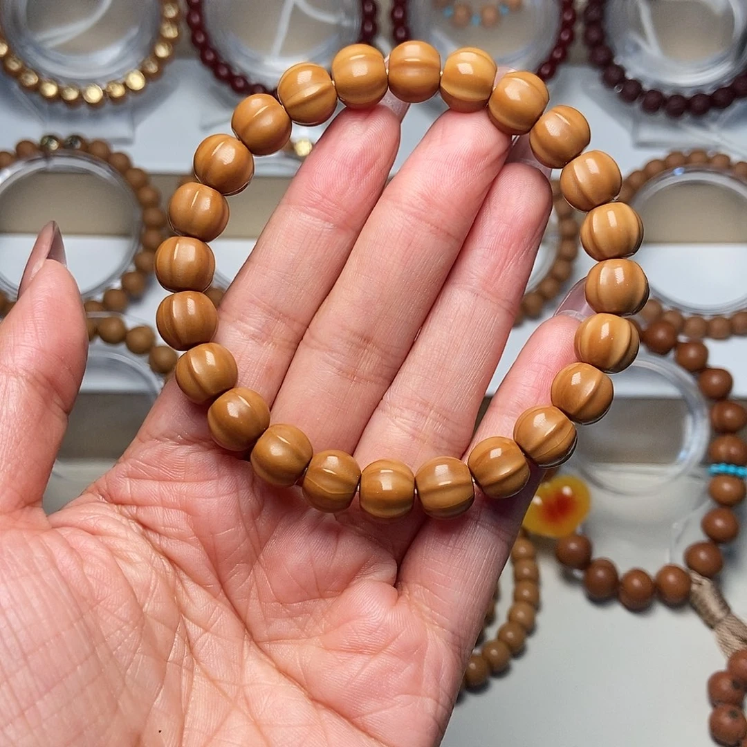 猴头核桃手串猴头高抛鲨鱼鳍尺寸10左右