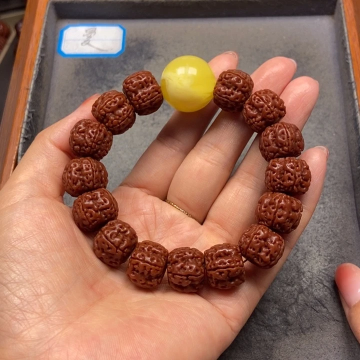 金刚菩提吊坠菩提