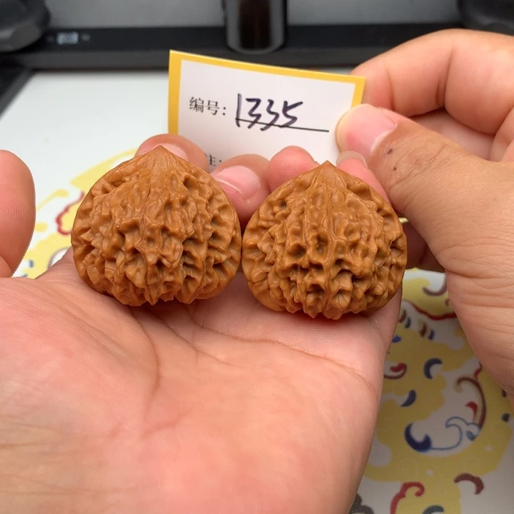 文玩核桃把件40.5龙门涧1335
