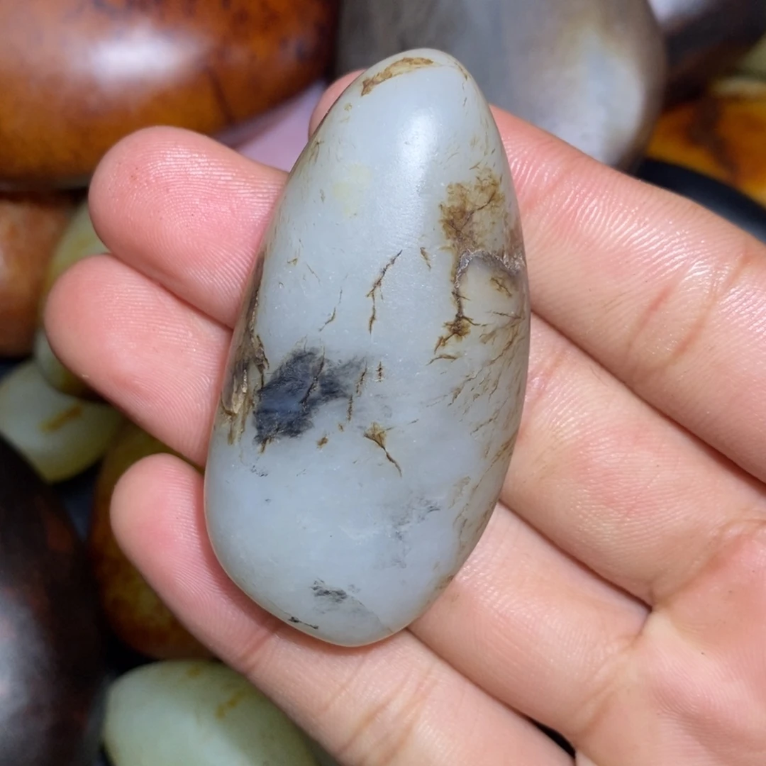 和田玉未镶嵌珠宝奇石