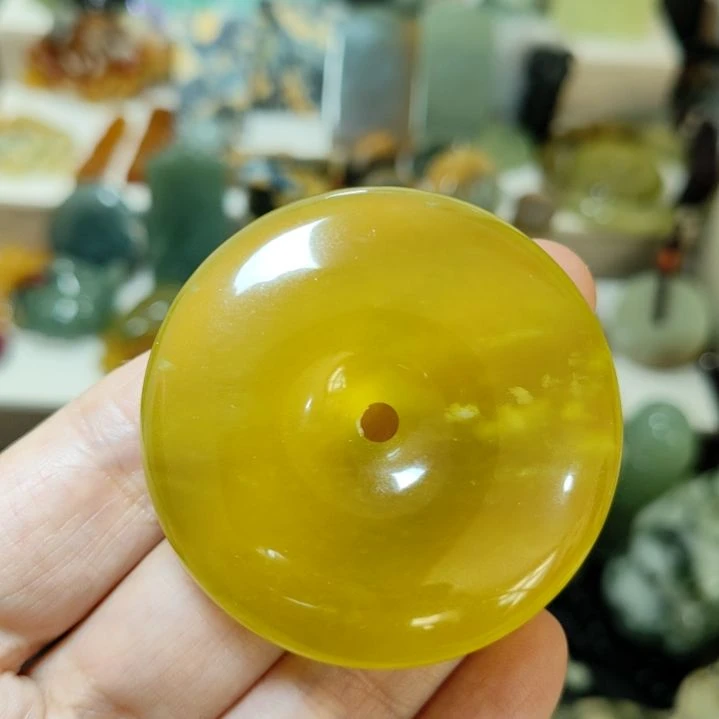 岫玉未镶嵌平安扣