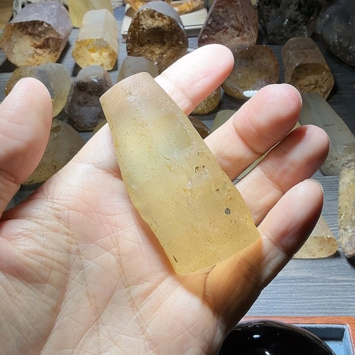 水晶未镶嵌珠宝半成品